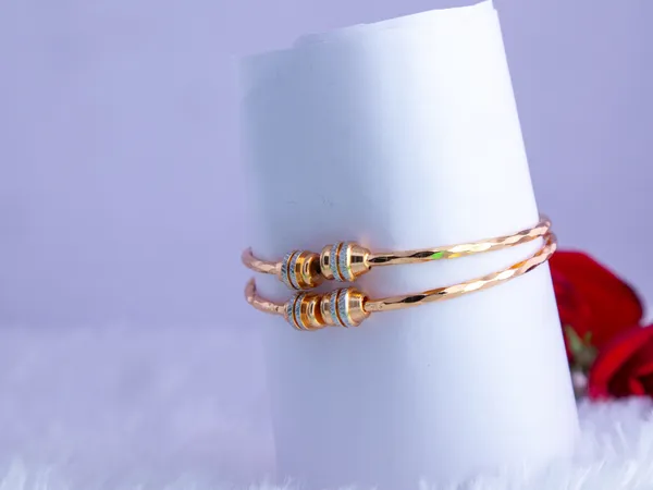 Gold_Metal_Twisted_Double_Band_Bangle_Set_For_Women