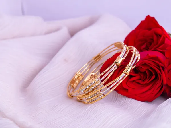 Gold_Metal_Stone_Studded_Slim_Bangles_For_Women