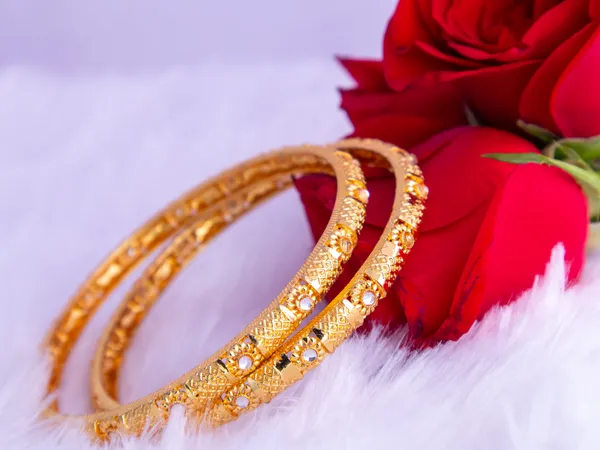 Gold_Metal_Textured_Stone_Accent_Bangles_For_Women