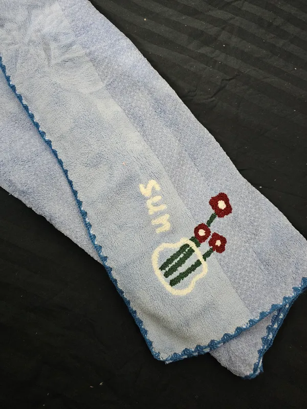 Dual_Colour_Bath_Towel_for_Newborn_&_Kids