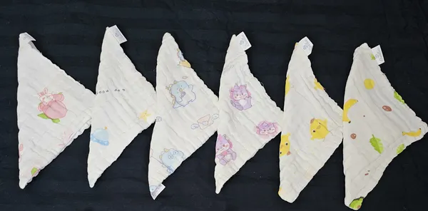 Multicolour_Printed_Bandana_Bibs_Set_for_Babies