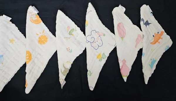 White_Cotton_Printed_Cloth_Nappies_for_Babies