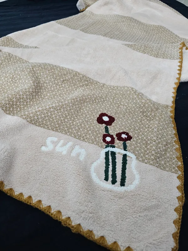 Dual_Colour_Bath_Towel_for_Newborn_&_Kids