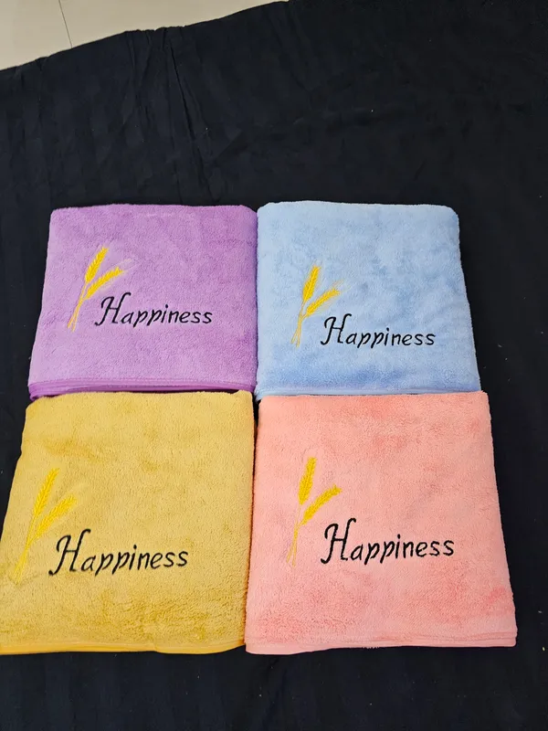 Multicolor_Embroidered_Hand_Towel_Set_Of_4