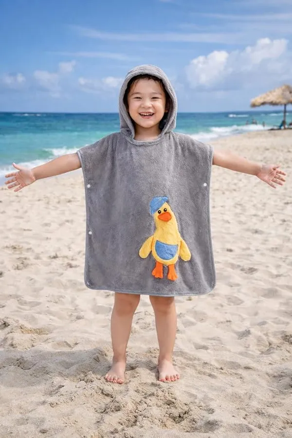 Grey_Fleece_Hooded_Bath_Poncho_for_Kids