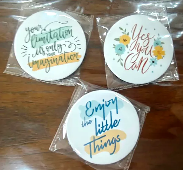Gloss_Laminated_Calligraphy_Quotes_Fridge_Magnet
