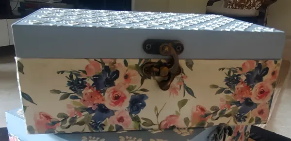 Decoupage_GIft_Box_(7_X_5_X_2.75”)