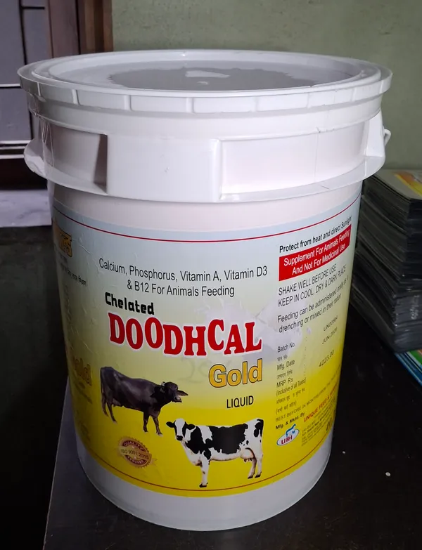 Doodhcal_Gold_Chelated_Liquid_Animal_Feed_Supplement