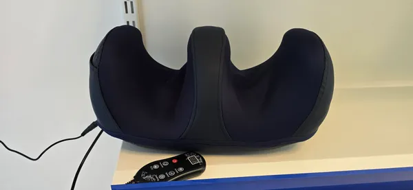 Black_Electric_U-Shaped_Body_Massager