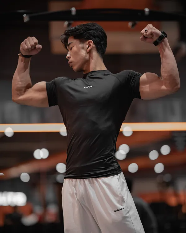 Black_Nylon_Spandex_Compression_T-Shirt_for_Men