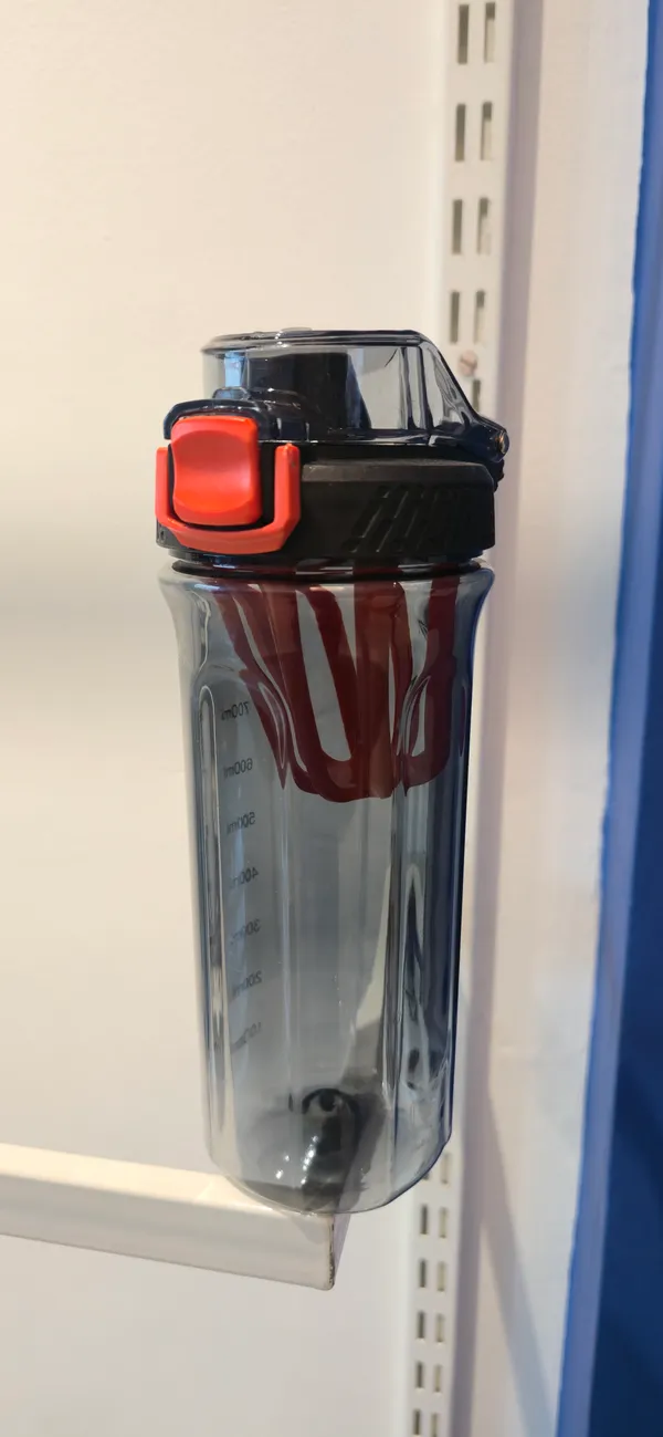 Black_700ml_Sports_Water_Bottle_With_Flip_Lid
