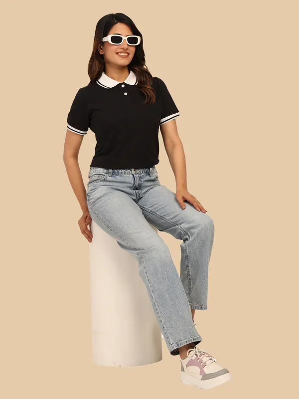 Black_Polo_T-Shirt_for_Women