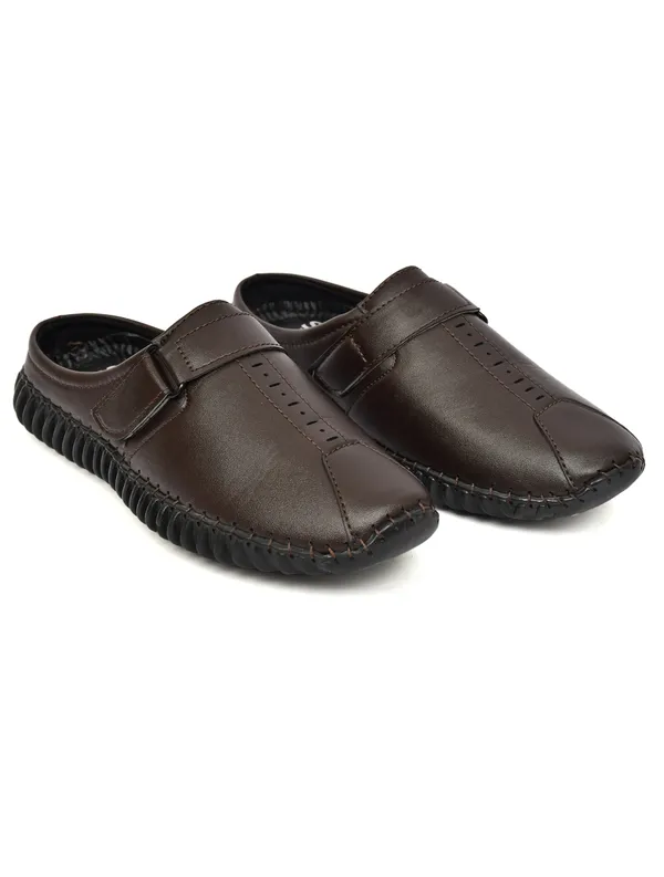 Brown_Synthetic_Leather_Textured_Slip-On_Sandals_For_Men