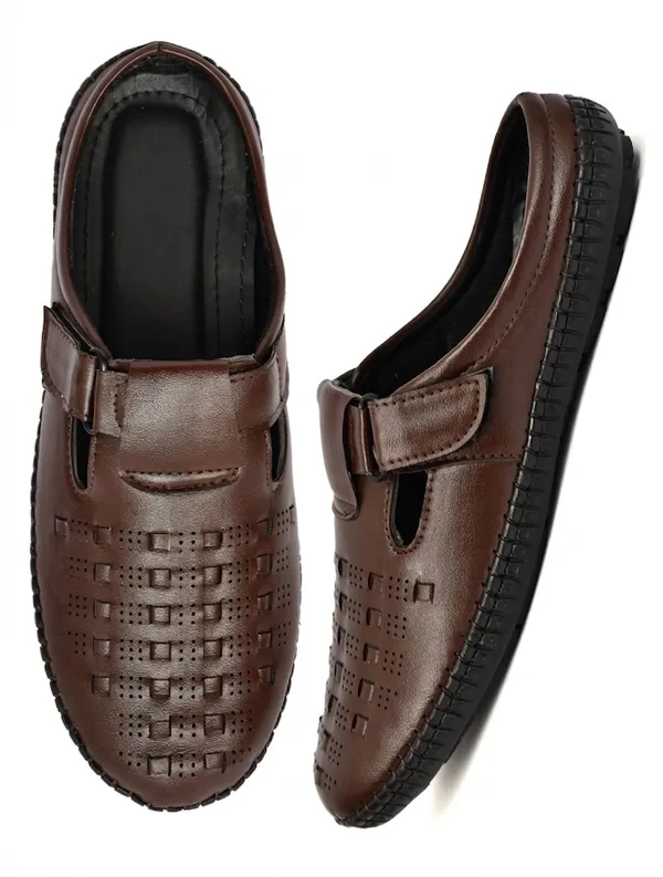 Brown_Synthetic_Leather_Casual_Sandals_For_Men