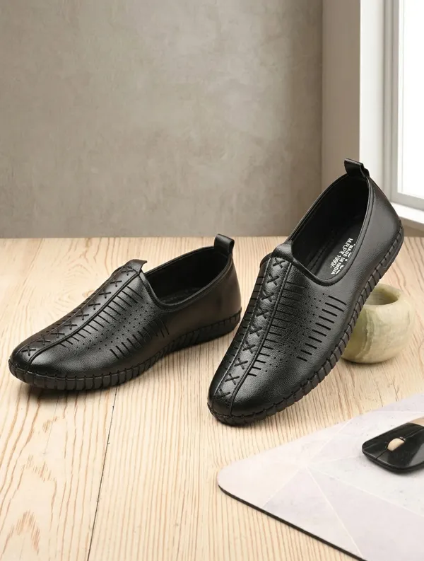 Black_Synthetic_Leather_Slip-On_Nagra_For_Men