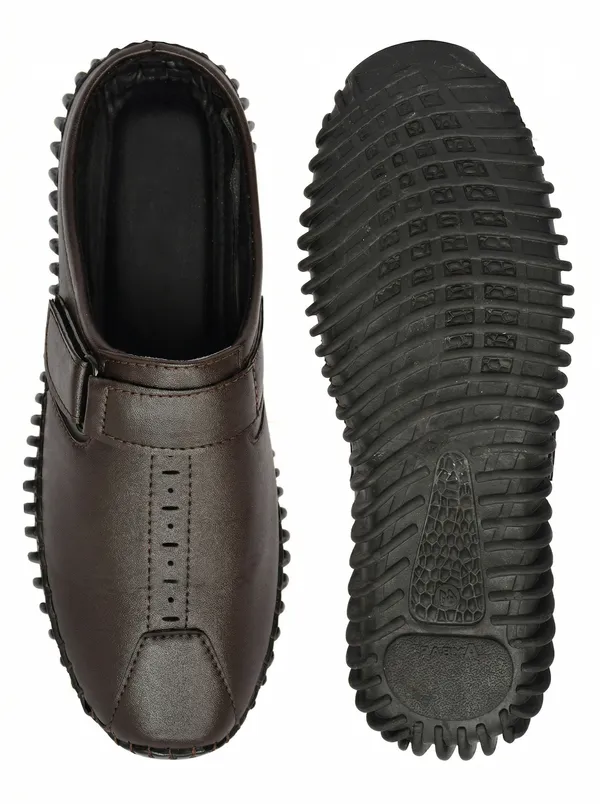 Brown_Synthetic_Leather_Textured_Slip-On_Sandals_For_Men