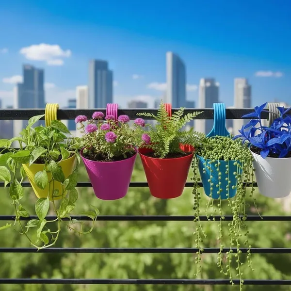 Vealcia_8_Inch_Plastic_Hanging_Planters_Pack_Of_2_Multicolor_Pots_With_Hooks_Plant_Container_Set_(Pack_Of_2,_Plastic)