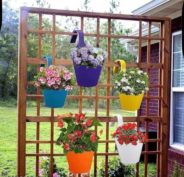 Vealcia_8_Inch_Plastic_Hanging_Planters_Pack_Of_2_Multicolor_Pots_With_Hooks_Plant_Container_Set_(Pack_Of_2,_Plastic)