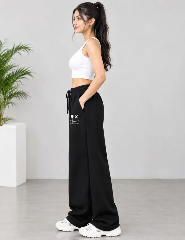 Women's_black_joggers_/_loos_fitting_pajama