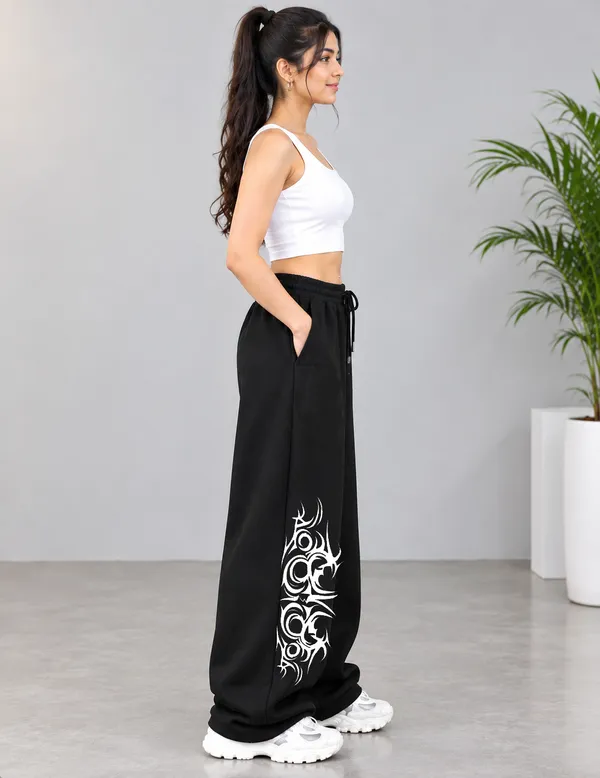 Women's_black_joggers_/_loos_fitting_pajama