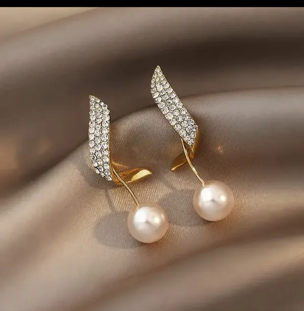 Gold_Alloy_Earrings_For_Women_Pack_Of_2