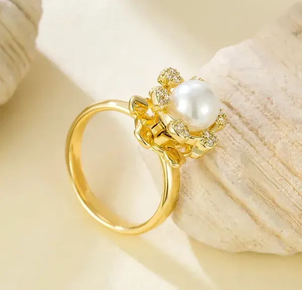 Gold_Alloy_Rings_For_Women