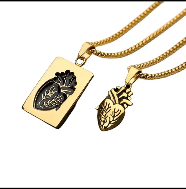 Anatomical_Heart_Gold_Pendant_Necklace