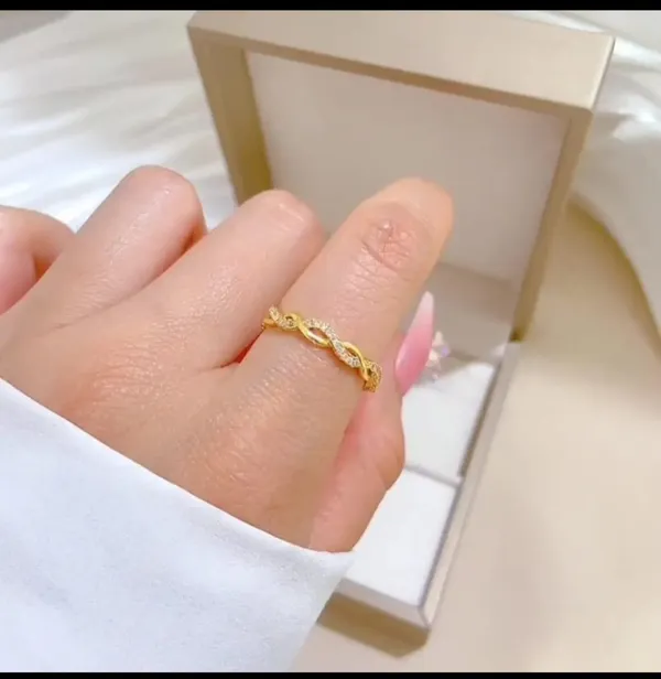 Gold_Alloy_Rings_For_Women