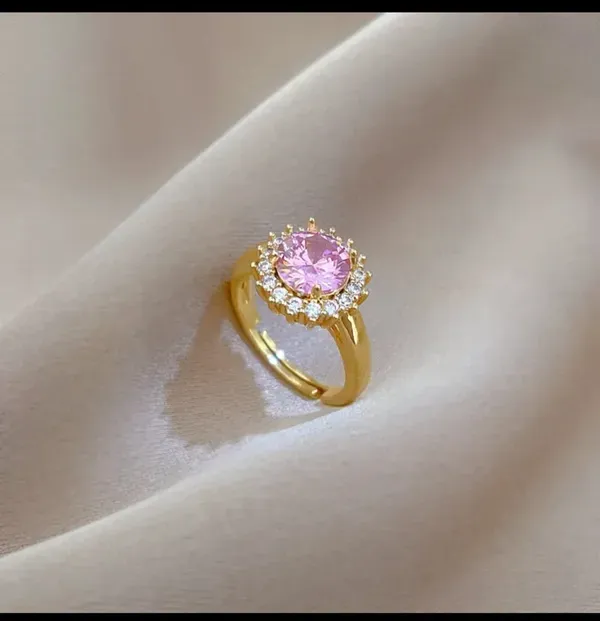 Gold_Alloy_Rings_For_Women