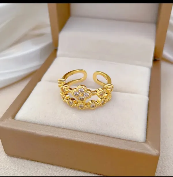 Gold_Alloy_Rings_For_Women