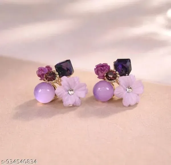 Gold_Alloy_Earrings_For_Women