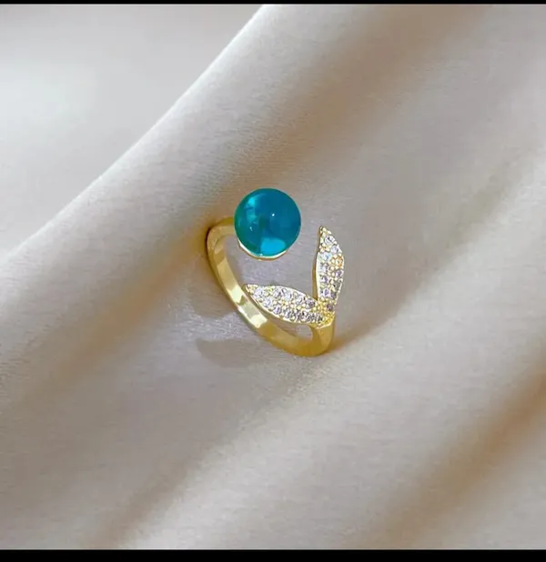 Gold_Alloy_Rings_For_Women