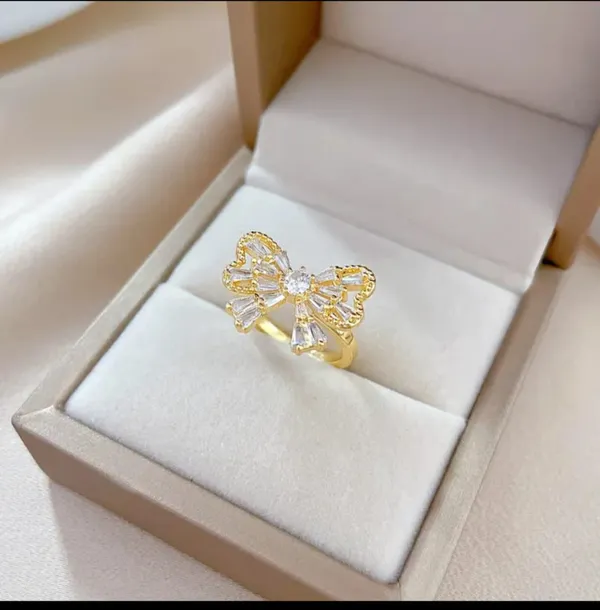 Gold_Alloy_Rings_For_Women