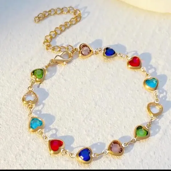 Gold_Alloy_Bracelet_For_Women