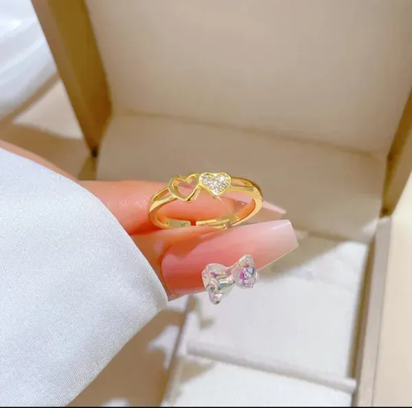 Gold_Alloy_Rings_For_Women
