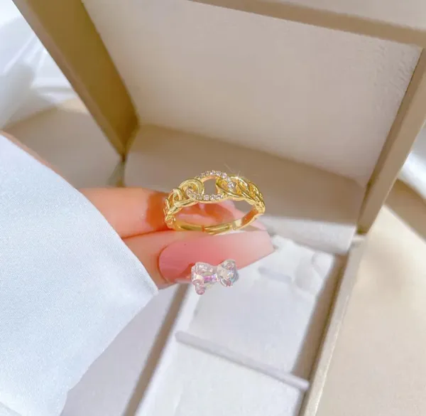 Gold_Alloy_Rings_For_Women