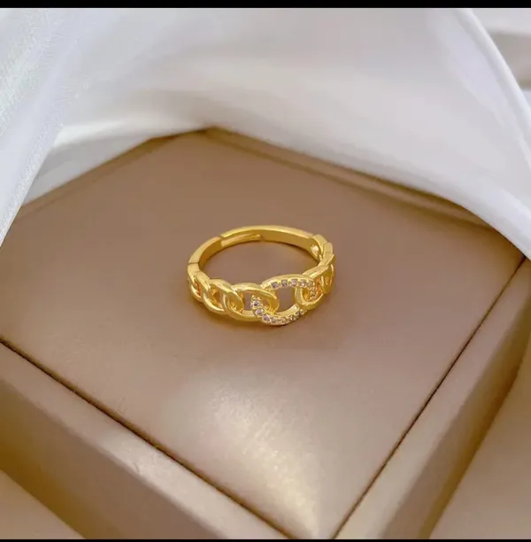 Gold_Alloy_Rings_For_Women
