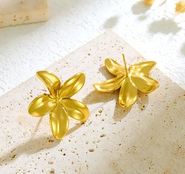 Elegant_Gold_Tone_Floral_Stud_Earrings_For_Women_Smooth_Five_Petal_Flower_Statement_Jewellery_For_Party_Wedding_Festive_Ethnic_And_Everyday_Wear