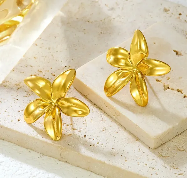 Elegant_Gold_Tone_Floral_Stud_Earrings_For_Women_Smooth_Five_Petal_Flower_Statement_Jewellery_For_Party_Wedding_Festive_Ethnic_And_Everyday_Wear