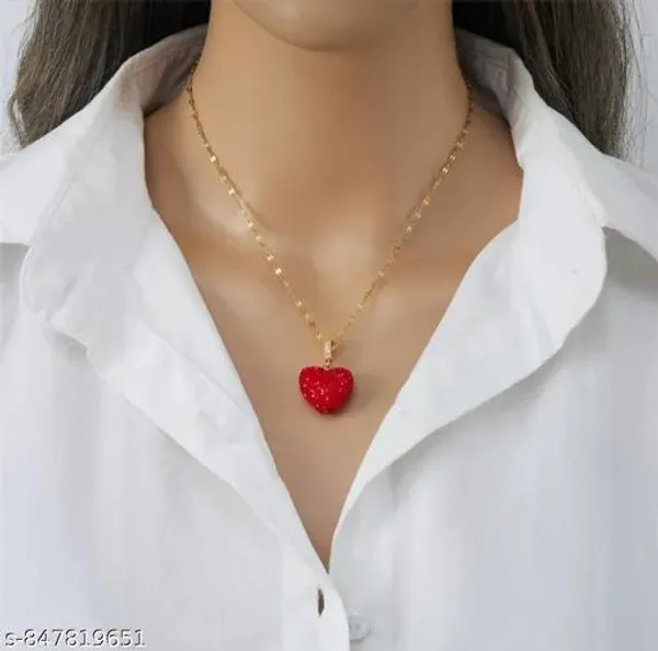 Gold_Alloy_Pendant_Necklace_For_Women