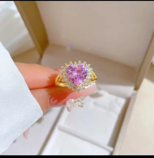Gold_Alloy_Rings_For_Women