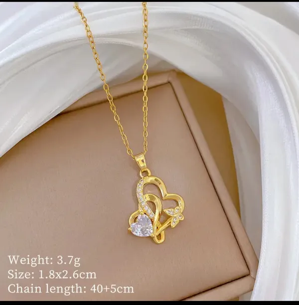 Gold_Alloy_Pendant_Necklace_For_Women