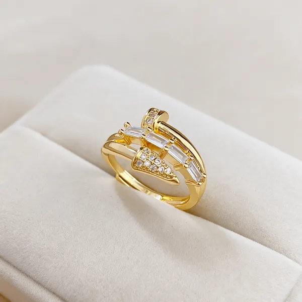 Gold_Alloy_Rings_For_Women