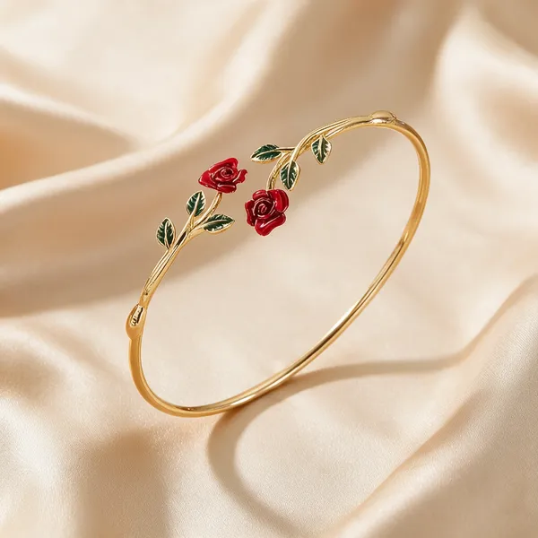Gold_Alloy_Bracelet_For_Women