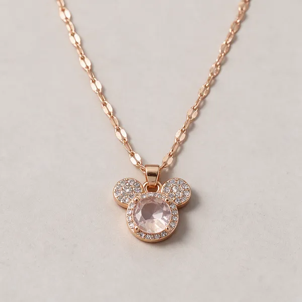 Gold_Alloy_Pendant_Necklace_For_Women