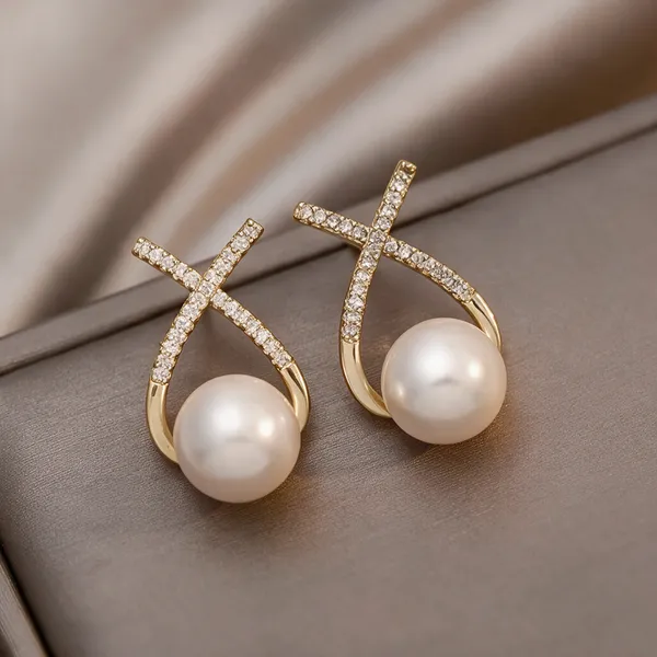 Gold_Alloy_Earrings_For_Women
