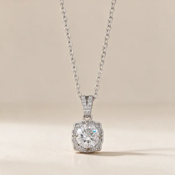 Silver_Alloy_Pendant_Necklace_For_Women
