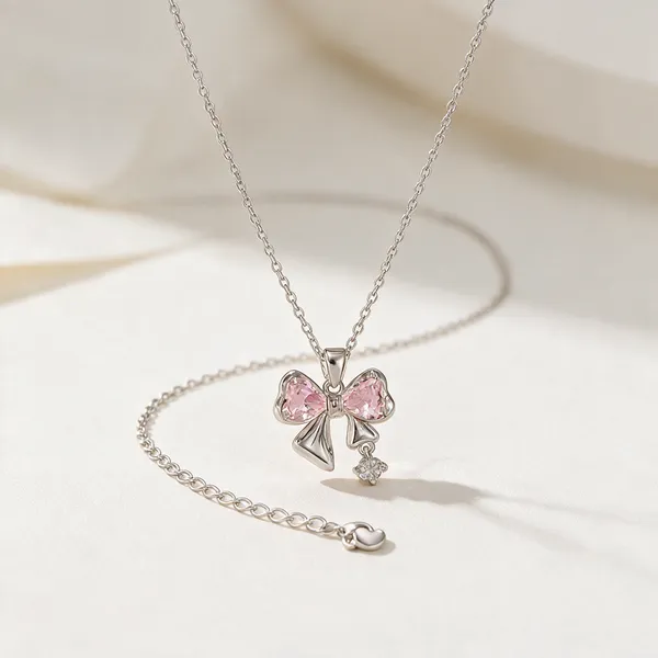 Gold_And_Silver_Alloy_Pendant_Necklace_For_Women