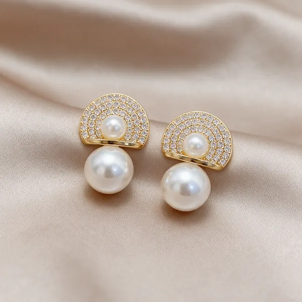 Gold_Alloy_Earrings_For_Women