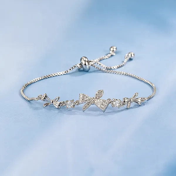 Silver_Alloy_Bracelet_For_Women